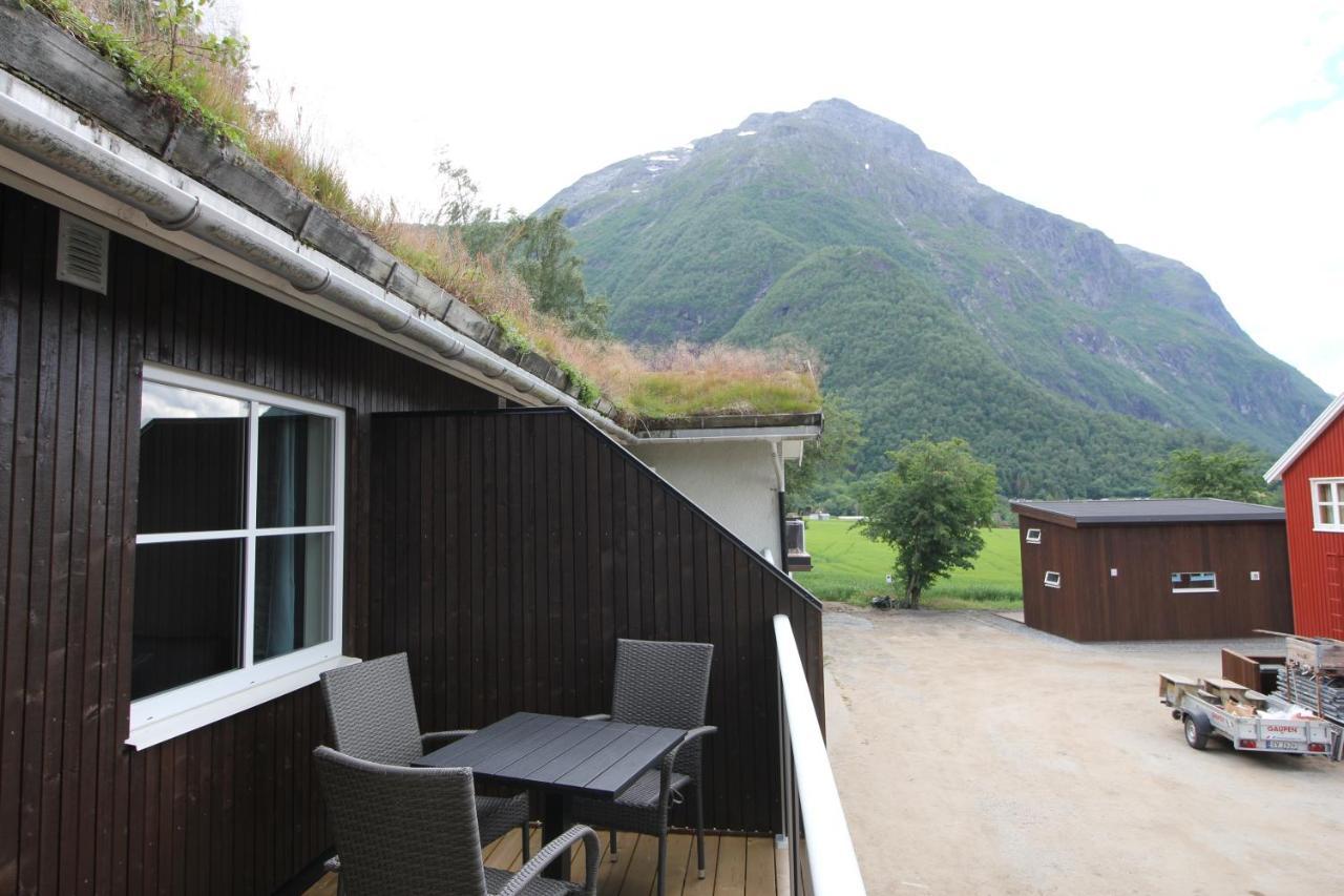 Albergue Setnes Feriesenter Veblungsnes Exterior foto