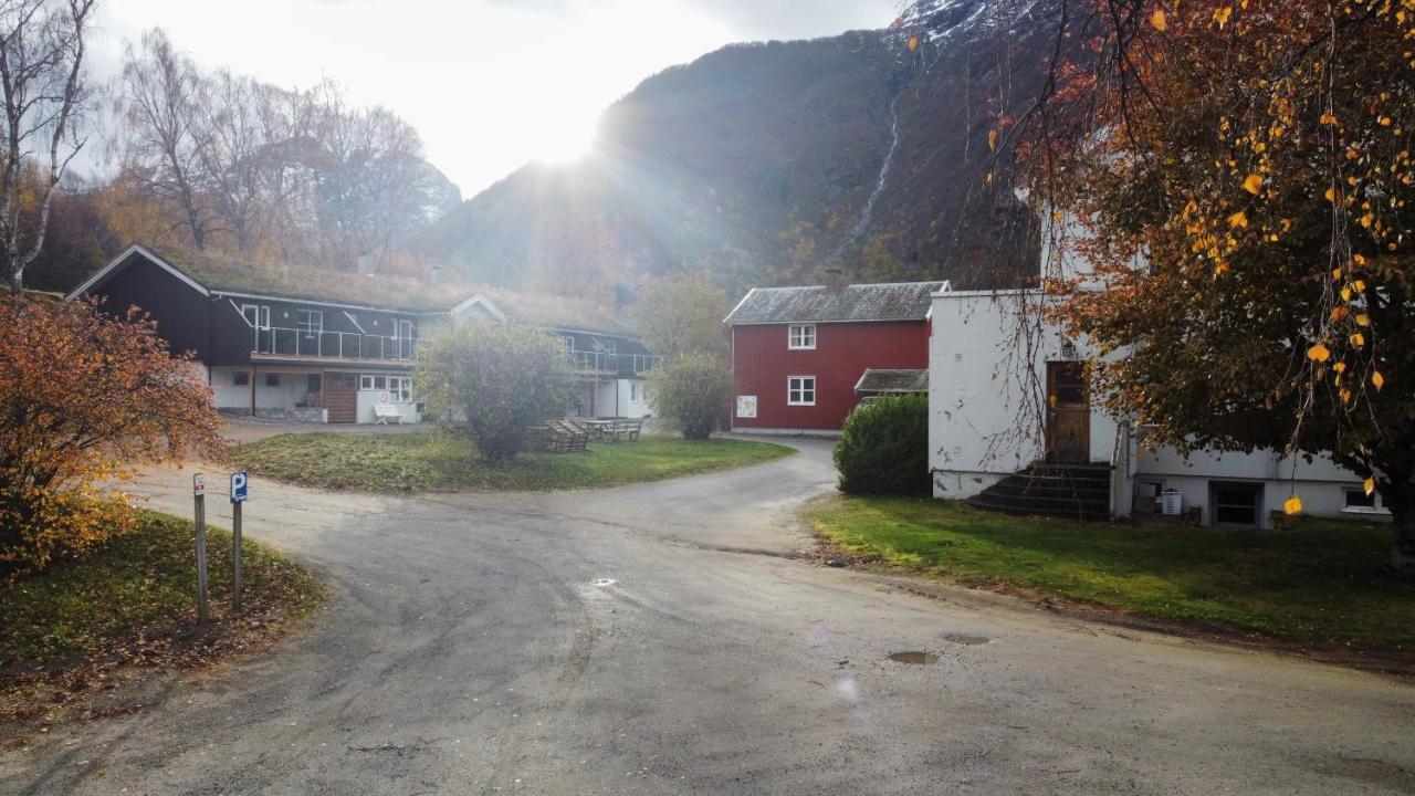 Albergue Setnes Feriesenter Veblungsnes Exterior foto